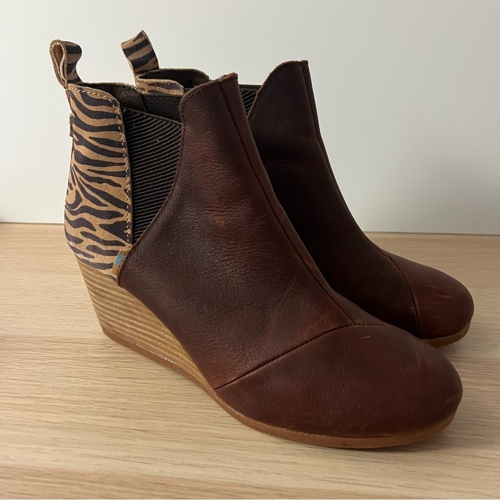 TOMS Brown Wedge Ankle Boots with Animal Print - Picture 3 of 13